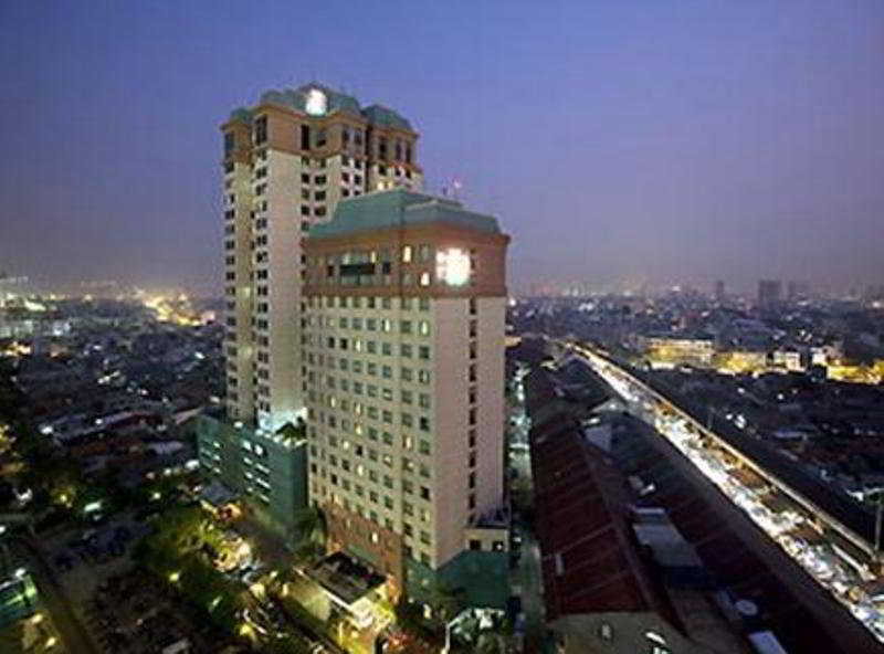 Hotel Ibis Mangga Dua Yakarta Exterior foto